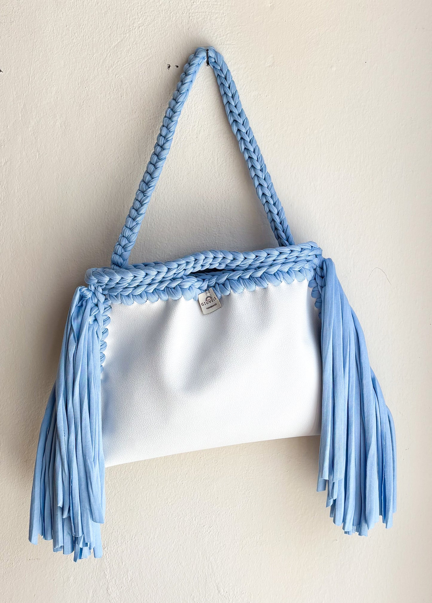 🤍🩵 GIUncinetto POCHETTE BIG Ecopelle BIANCA con contorno Azzurro CON FRANGE & CON TRACOLLASPALLA