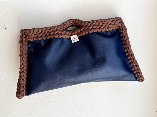 💙🤎 GIUncinetto MAXI POCHETTE Ecopelle BLUE con contorno Marrone Chiaro