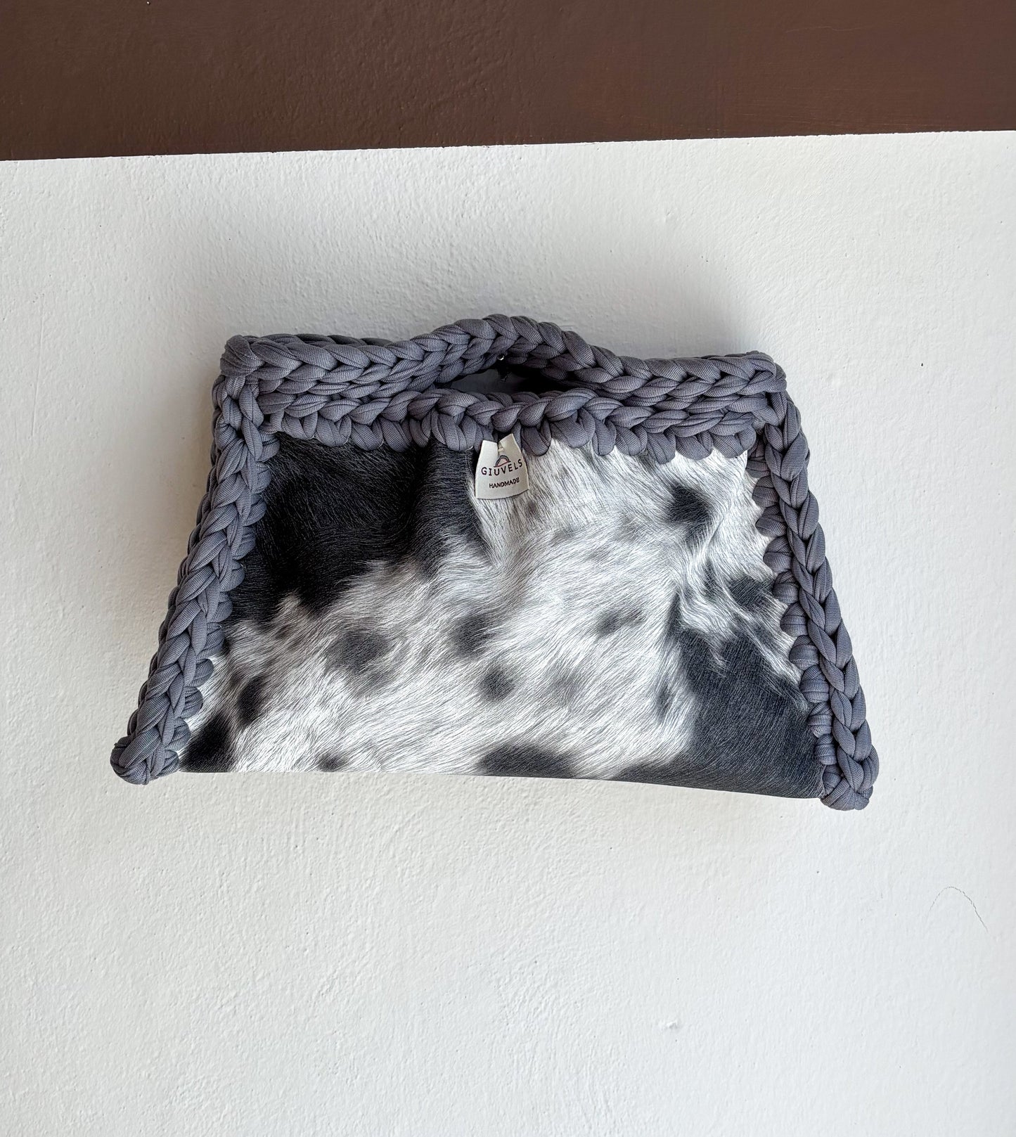 🐄🩶 GIUncinetto POCHETTE MEDIA MUCCATO con contorno Grigio